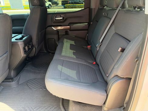 Used 2022 Chevrolet Silverado 1500 RST AWD/4WD image 19