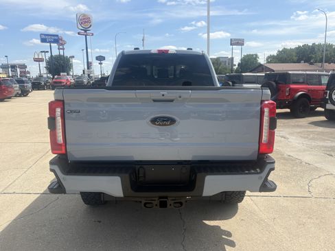 Used 2026 Ford F250 Lariat w/ Tremor Off-Road Package AWD/4WD image 8