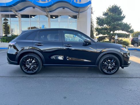 New 2026 Honda HR-V Sport image 4