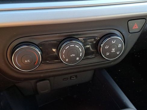 Used 2024 Chevrolet Trax LS w/ Driver Confidence Package image 15