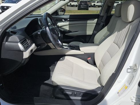 Used 2018 Honda Accord EX-L image 3