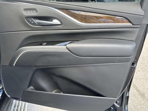 Used 2024 Cadillac Escalade Sport Platinum w/ LPO, ONYX Package image 14