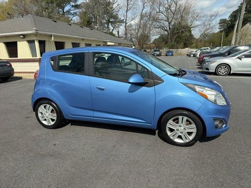 Used 2014 Chevrolet Spark LT image 2