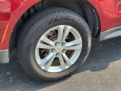 Used 2010 Chevrolet Equinox LT FWD image 7