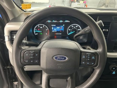 Used 2023 Ford F250 XL w/ STX Appearance Package AWD/4WD image 12
