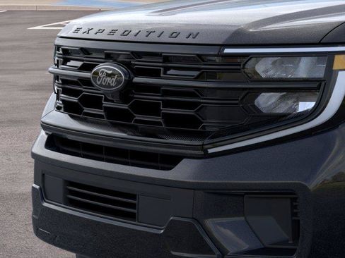New 2026 Ford Expedition Platinum w/ Stealth Appearance Package AWD/4WD image 17
