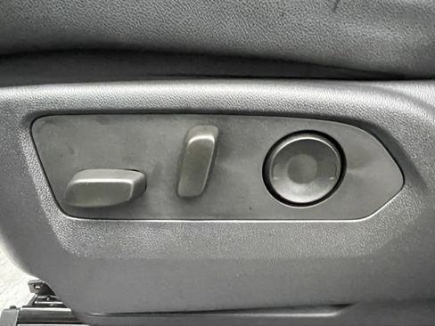 Used 2023 Chevrolet Silverado 1500 ZR2 w/ Technology Package image 30