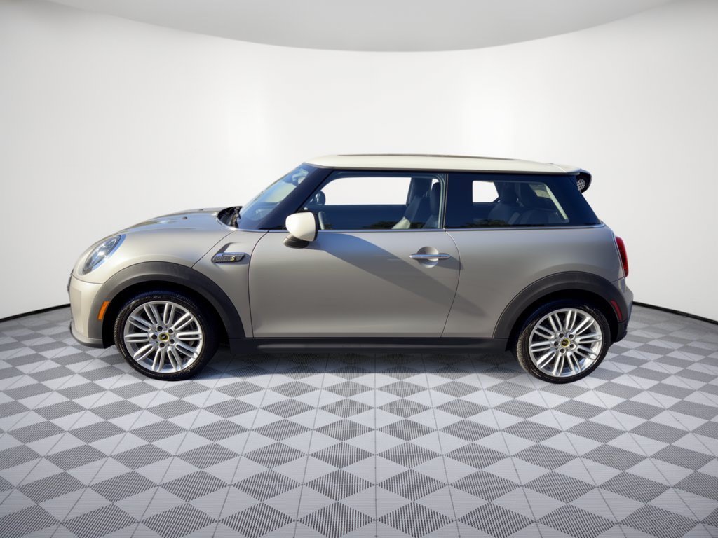 Used 2024 MINI Cooper SE FWD image 2