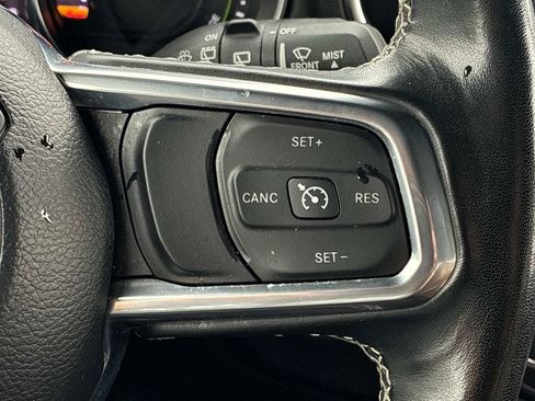 Used 2023 Jeep Wrangler Unlimited Sahara w/ Cold Weather Group AWD/4WD image 27
