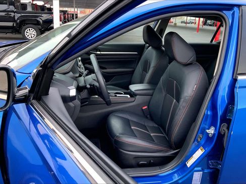 Used 2025 Nissan Altima 2.5 SR image 7