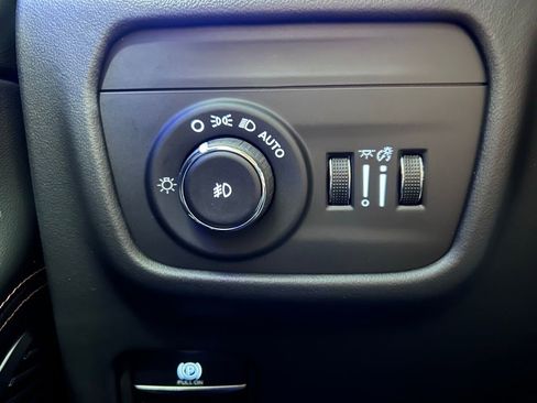 New 2026 Jeep Grand Cherokee L Summit AWD/4WD image 7