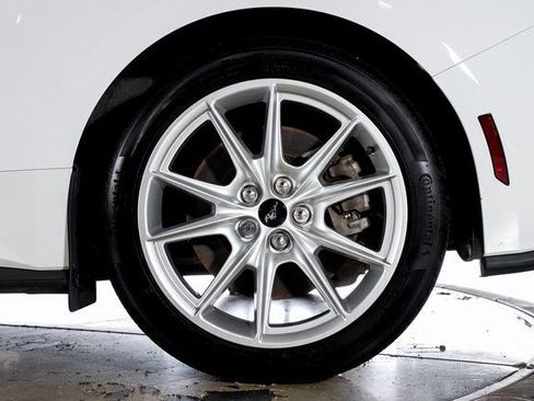 Used 2024 Ford Mustang GT Premium image 14