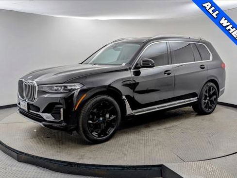 Used 2019 BMW X7 xDrive40i w/ Cold Weather Package image 2