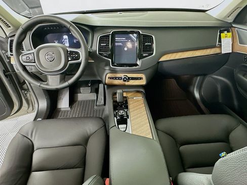 Used 2025 Volvo XC90 T8 Plus w/ Protection Package Premier AWD/4WD image 3