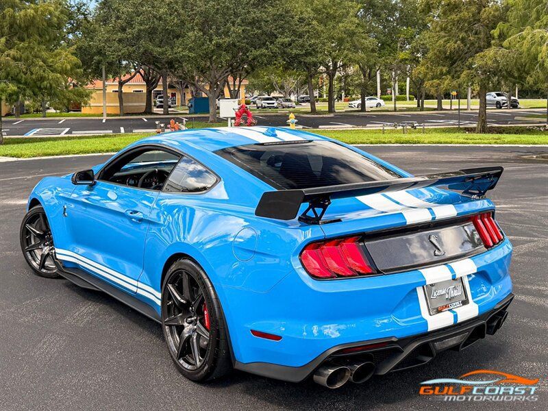 Used 2022 Ford Mustang Shelby GT500 w/ Carbon Fiber Track Pack RWD image 46