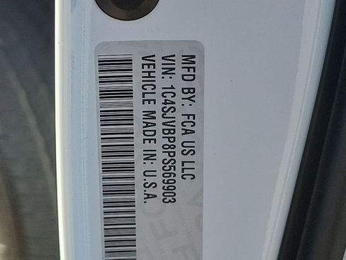 Used 2023 Jeep Wagoneer Series II image 35