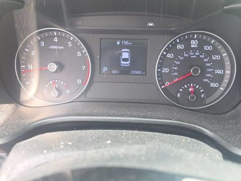 Used 2019 Kia Forte LXS FWD image 3