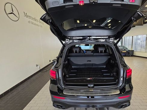 Certified 2025 Mercedes-Benz GLB 35 AMG 4MATIC image 16