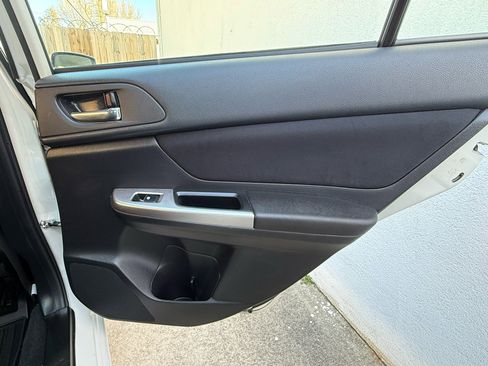 Used 2015 Subaru Impreza 2.0i Premium image 32