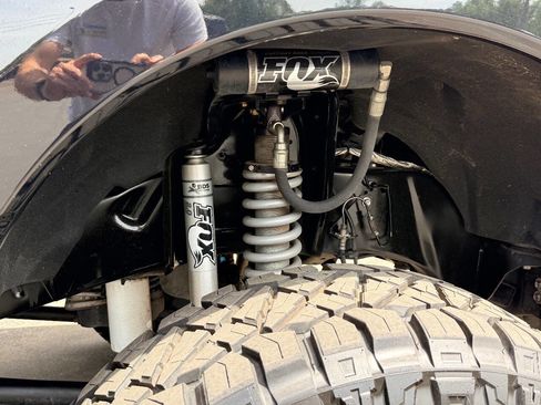 Used 2019 Ford F250 Platinum w/ Platinum Ultimate Package image 16