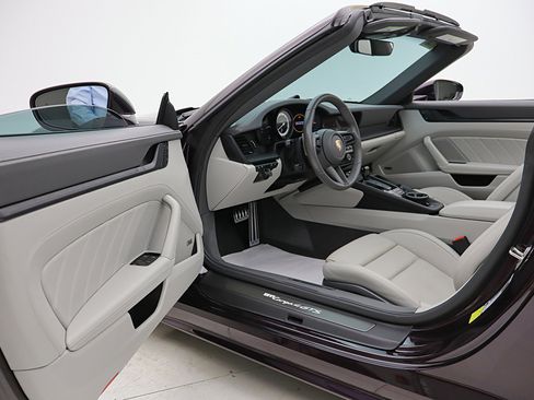 Used 2024 Porsche 911 Targa 4 GTS image 48