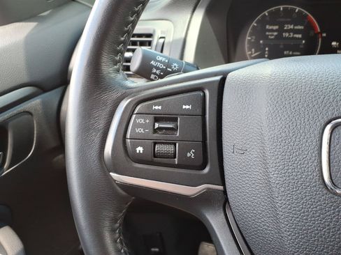 Used 2024 Honda Ridgeline Sport image 16