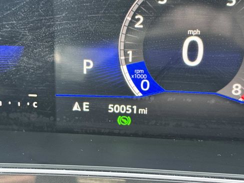 Used 2022 Volkswagen Tiguan SE image 21