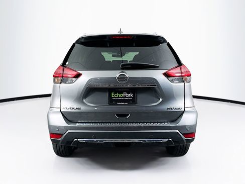 Used 2019 Nissan Rogue SV w/ Premium Package AWD/4WD image 7