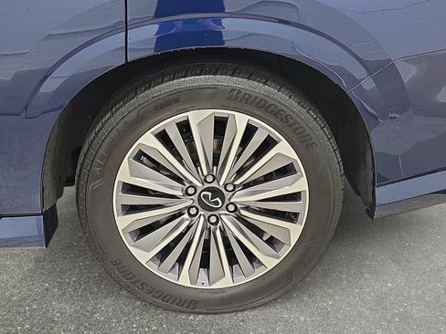 Certified 2025 INFINITI QX80 Sensory AWD/4WD image 30