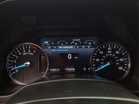 Used 2020 Ford Expedition XLT w/ Equipment Group 202A image 17