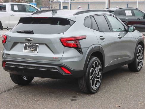 New 2026 Chevrolet Trax RS image 4