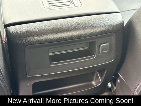 Used 2017 GMC Sierra 1500 SLT w/ SLT Premium Package AWD/4WD image 19
