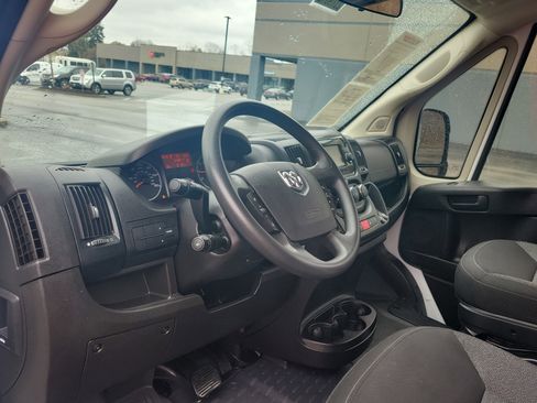 Used 2021 RAM ProMaster 2500 image 22