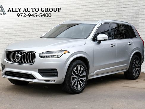 Used 2020 Volvo XC90 T5 Momentum w/ Protection Package Premier FWD image 1