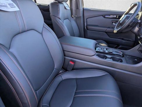 New 2025 Honda Pilot TrailSport image 29