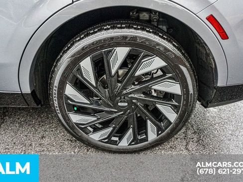 Used 2024 Lincoln Nautilus Reserve w/ Equipment Group 202A image 17