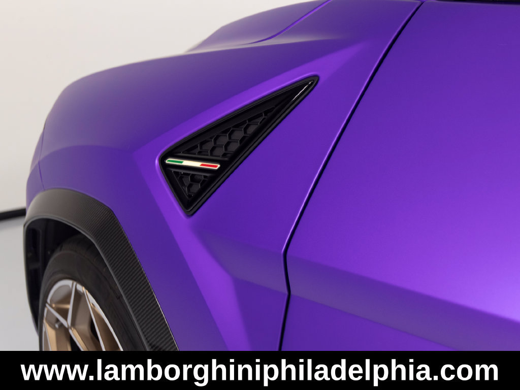 Used 2024 Lamborghini Urus Performante AWD/4WD image 60