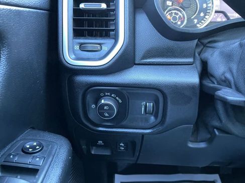 Used 2021 RAM 1500 Big Horn image 18