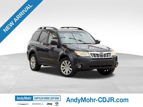 Used 2011 Subaru Forester 2.5X Limited w/ Popular Equipment Group 4B AWD/4WD image 1