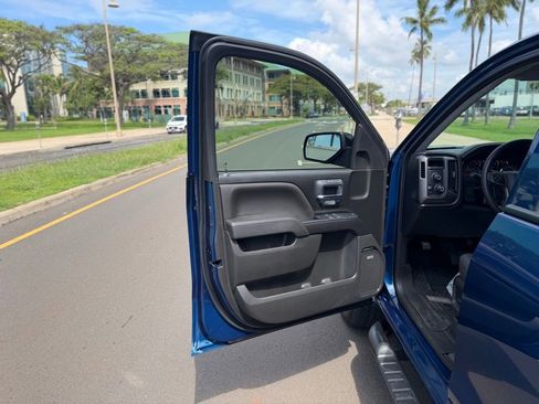 Used 2018 GMC Sierra 1500 SLT w/ All Terrain Package image 11