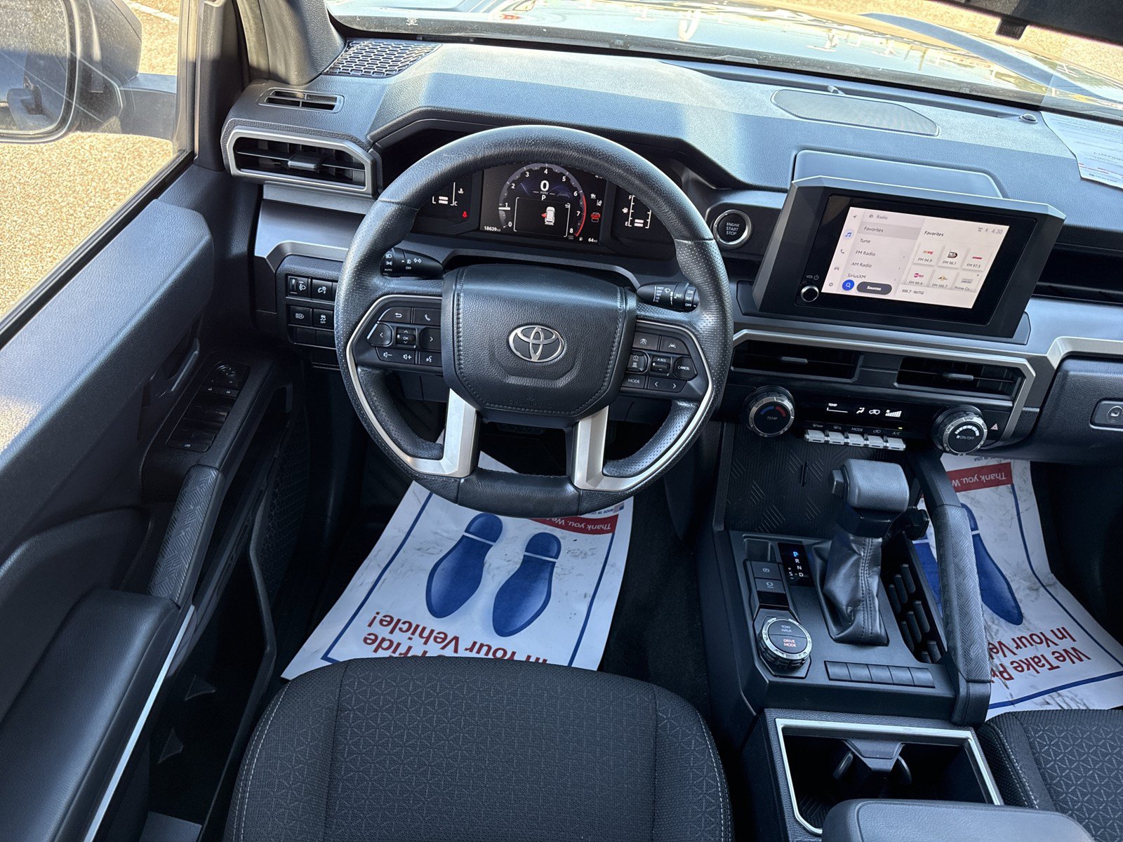 Used 2025 Toyota 4Runner SR5 RWD image 14