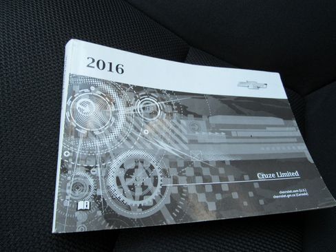 Used 2016 Chevrolet Cruze LT w/ Sun And Sound Package image 21