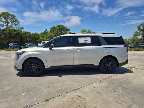 New 2026 Kia Carnival SX Prestige FWD image 5