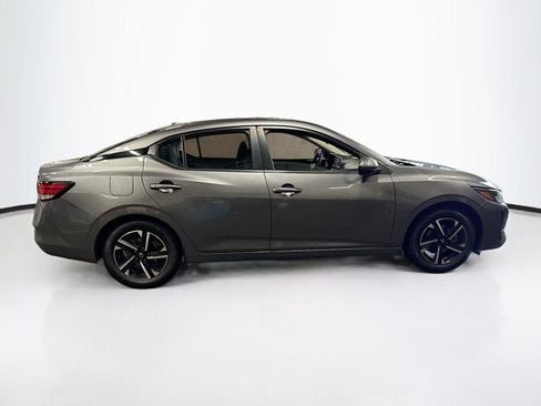 Used 2024 Nissan Sentra SV FWD image 4
