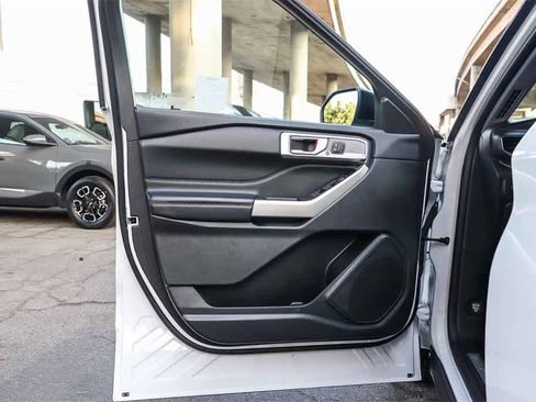 Used 2023 Ford Explorer Limited w/ Equipment Group 301A image 24