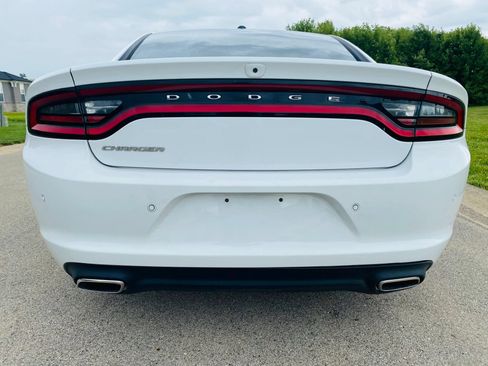 Used 2021 Dodge Charger SXT RWD image 5