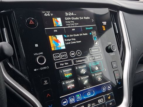 Used 2024 Subaru Outback Premium image 28