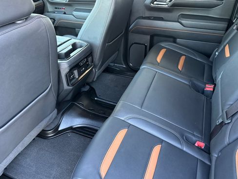 Used 2024 GMC Sierra 1500 AT4 w/ Technology Package AWD/4WD image 14