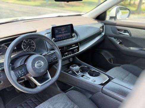 Used 2021 Nissan Rogue SV FWD image 5