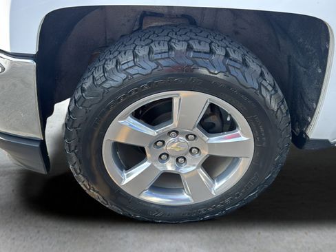 Used 2018 Chevrolet Silverado 1500 LT w/ Texas Edition RWD image 18